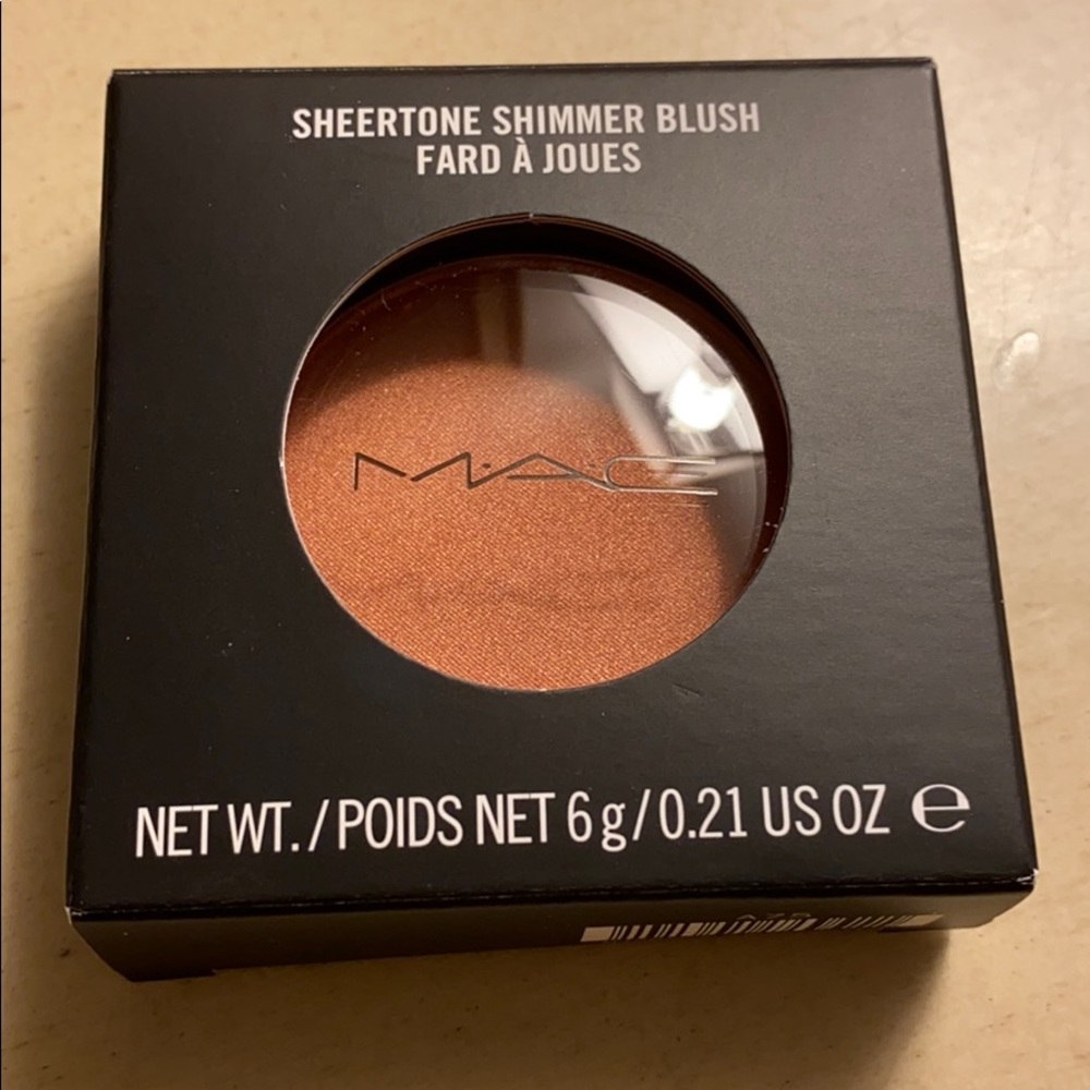 New MAC blush in color Peachtwist